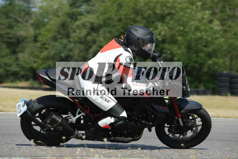 Archiv-2023/28 05.06.2023 Moto Club Anneau du Rhin/blanc-novice/38